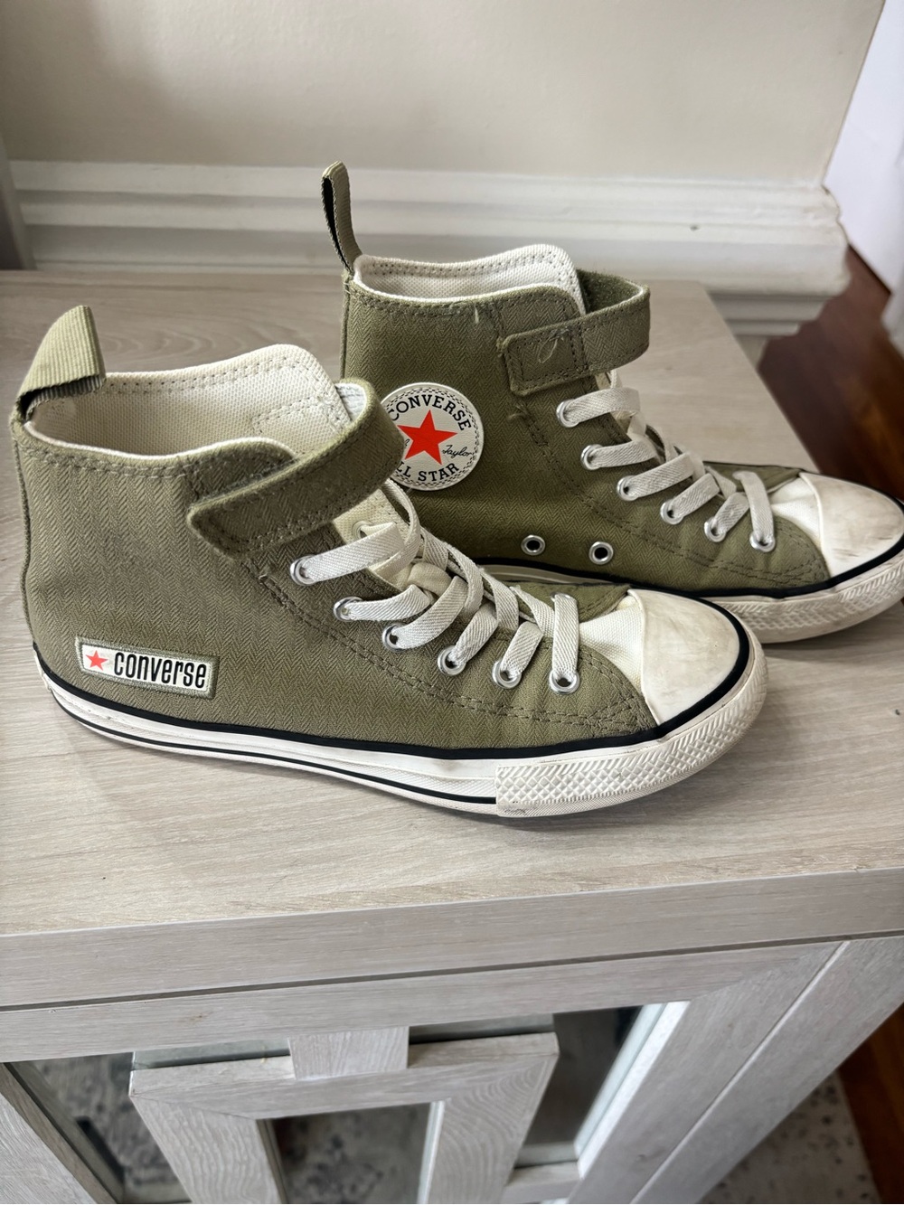 Converse Kids Olive Green High-Top Sneakers with Strap